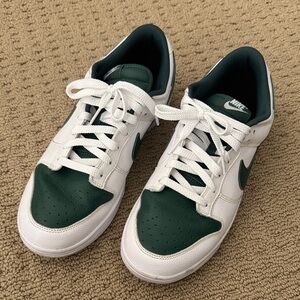 Nike Low-Top Sneakers in White and Dark Green